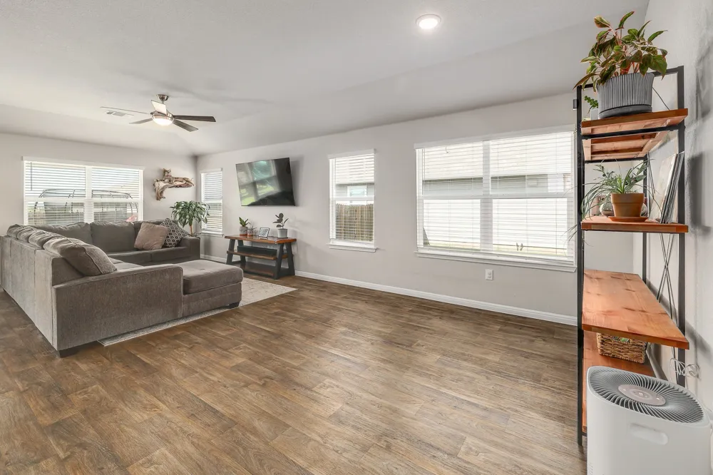 413 Hunter Loop Bertram, TX 78605