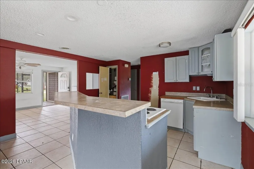2605 Yale Road South Daytona, FL 32119