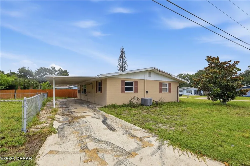 2605 Yale Road South Daytona, FL 32119