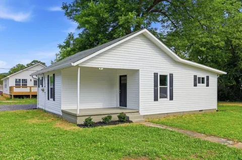 2636 Orchard Knob Avenue