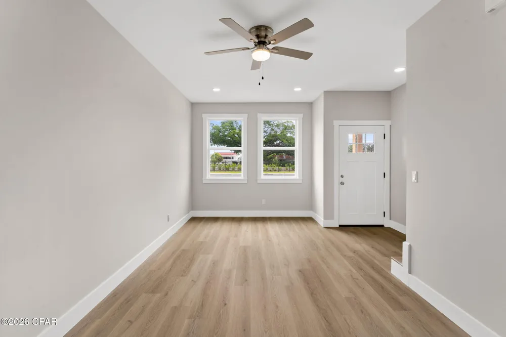 1421 Cove Boulevard #D Panama City, FL 32401