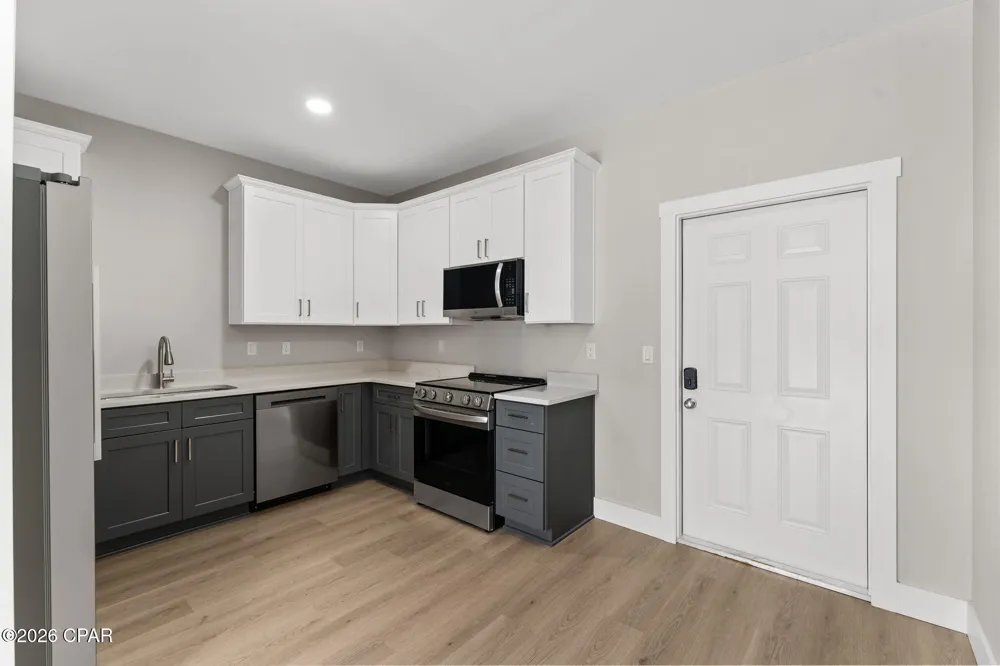 1421 Cove Boulevard #D Panama City, FL 32401