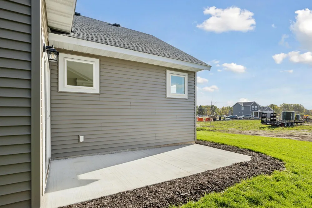 10933 37th Street Lake Elmo, MN 55042