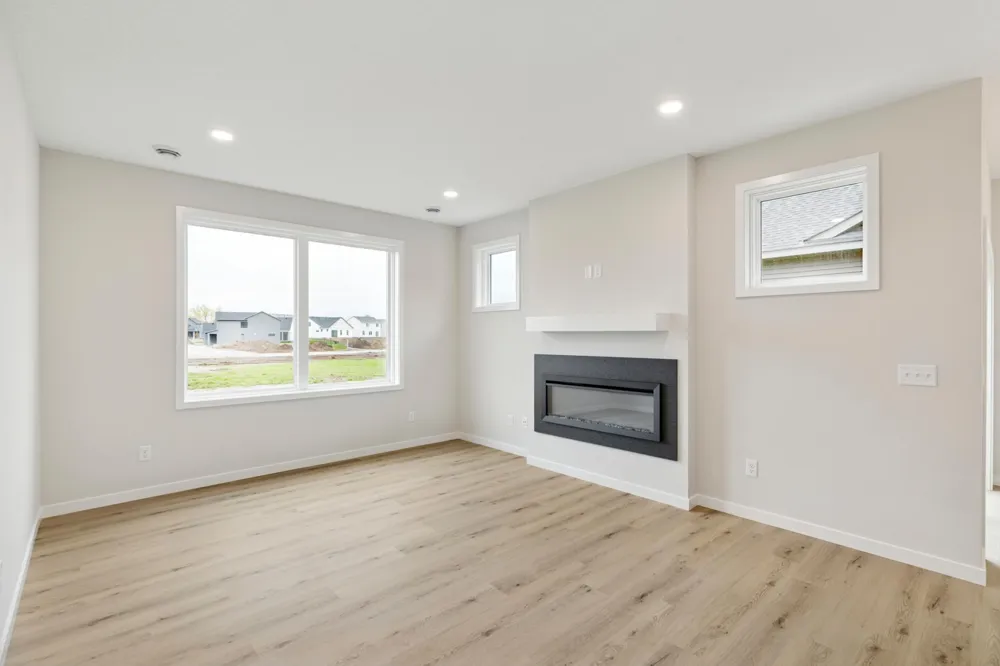 10933 37th Street Lake Elmo, MN 55042