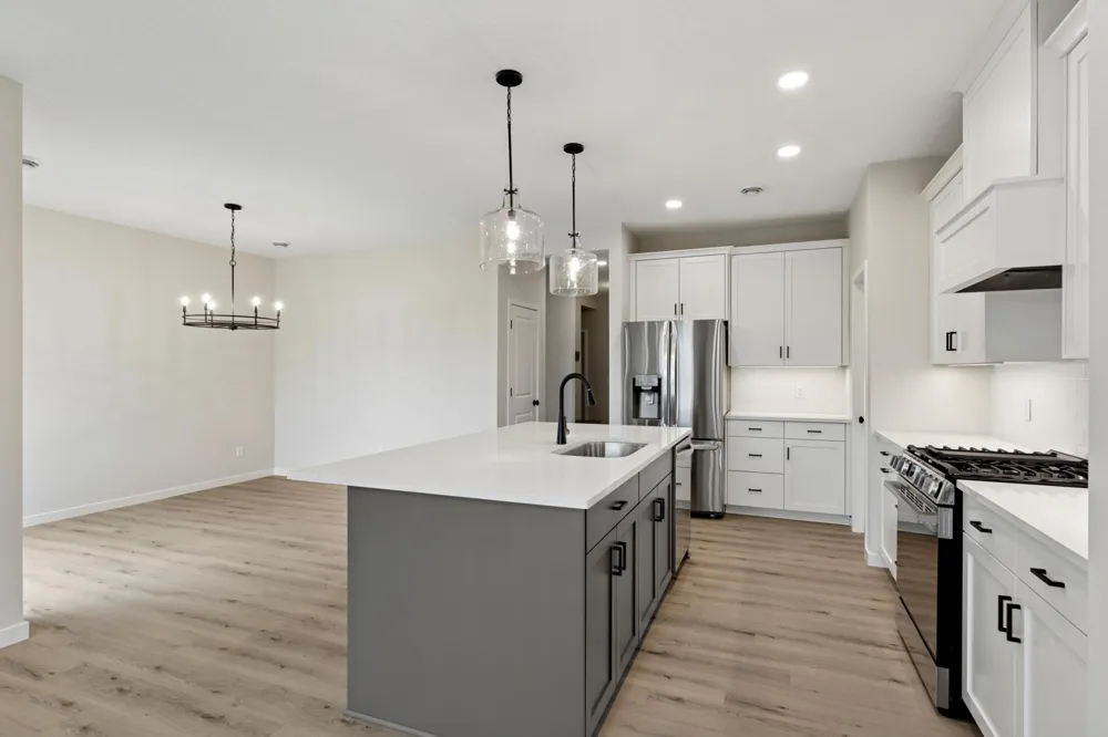 10933 37th Street Lake Elmo, MN 55042