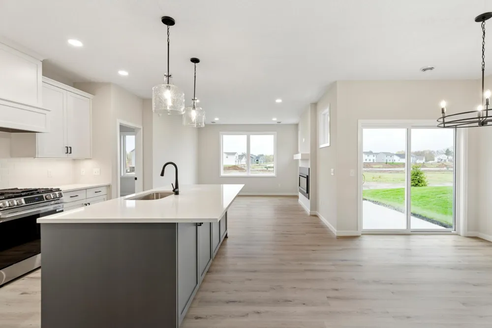 10933 37th Street Lake Elmo, MN 55042