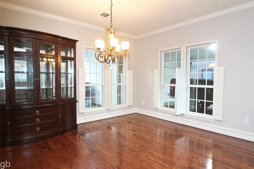 2918 Deer Creek Drive Sugar Land, TX 77478