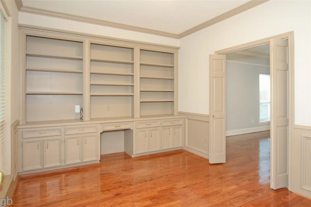 2918 Deer Creek Drive Sugar Land, TX 77478