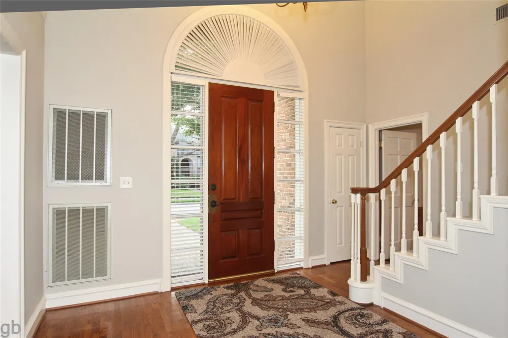 2918 Deer Creek Drive Sugar Land, TX 77478