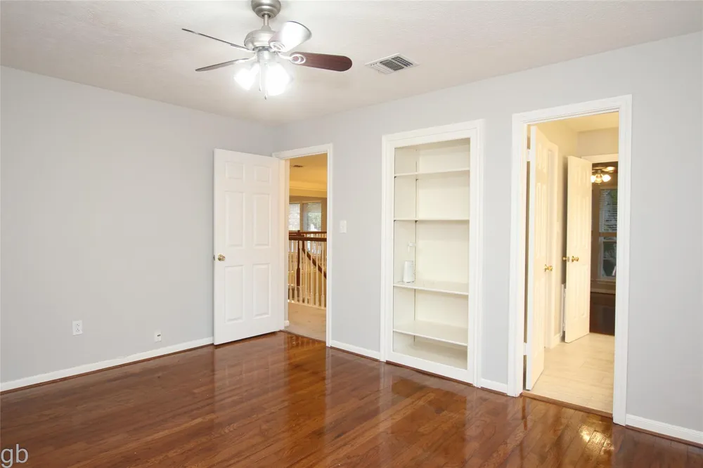 2918 Deer Creek Drive Sugar Land, TX 77478