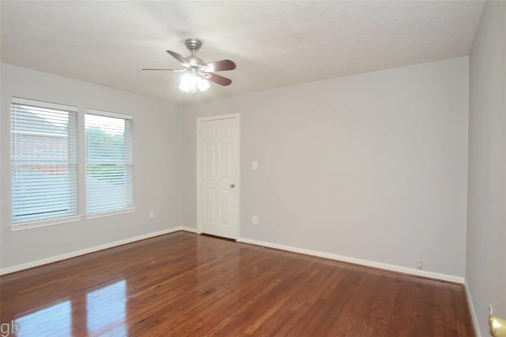 2918 Deer Creek Drive Sugar Land, TX 77478