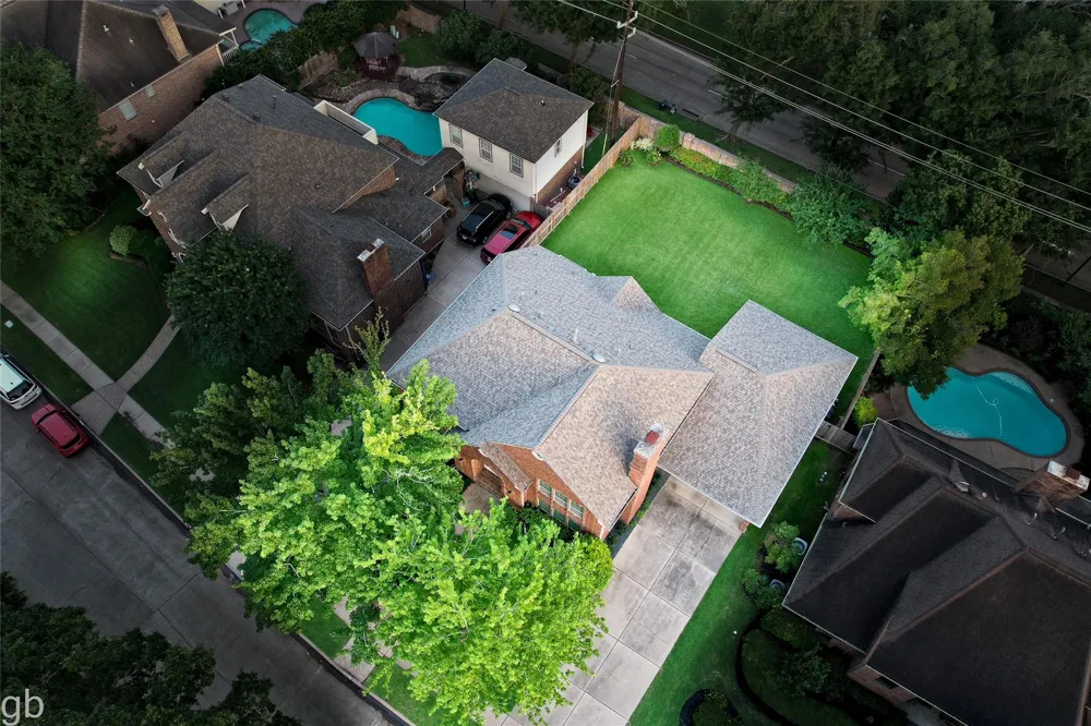 2918 Deer Creek Drive Sugar Land, TX 77478