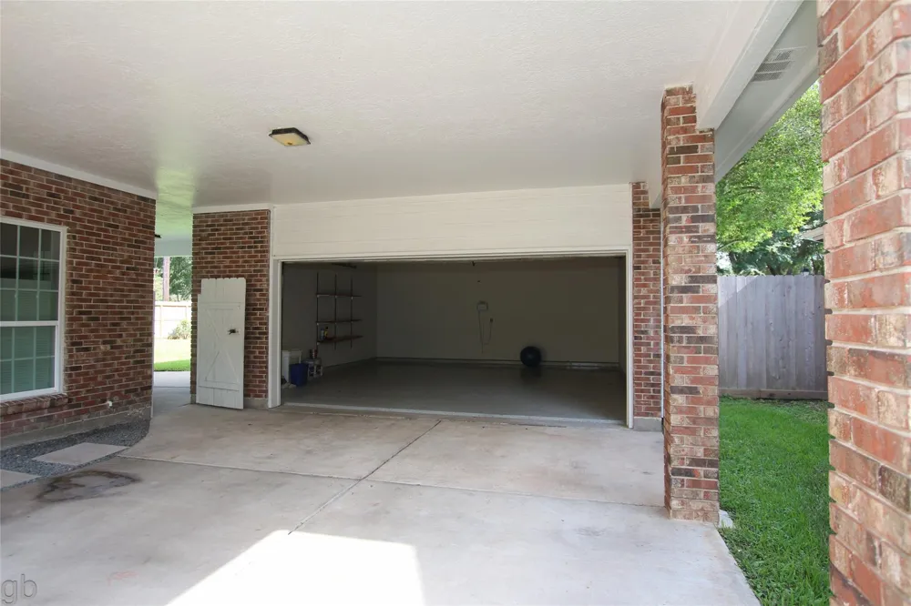 2918 Deer Creek Drive Sugar Land, TX 77478
