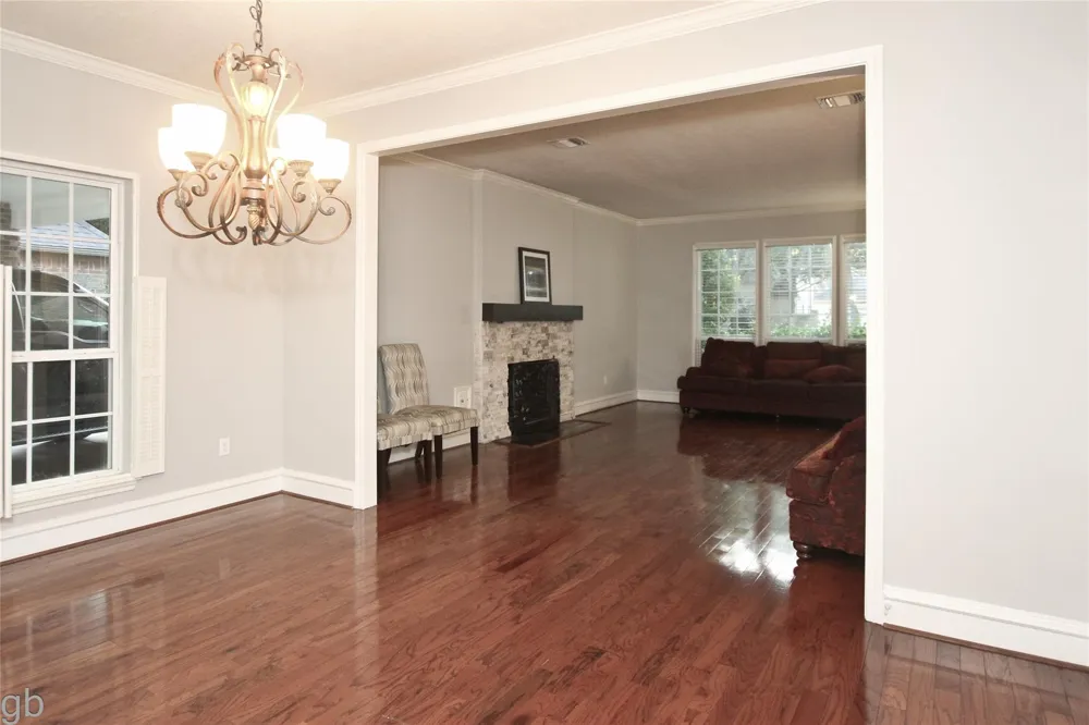 2918 Deer Creek Drive Sugar Land, TX 77478