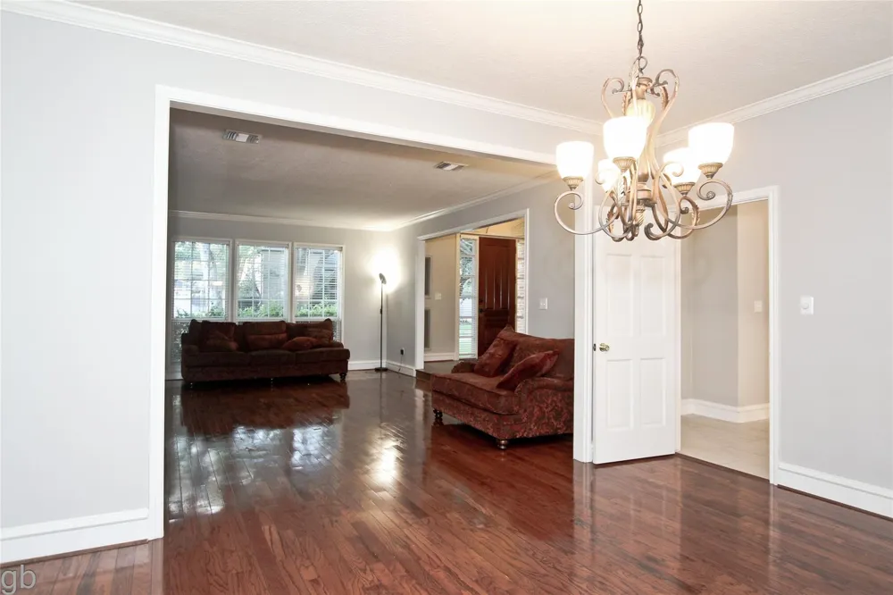 2918 Deer Creek Drive Sugar Land, TX 77478