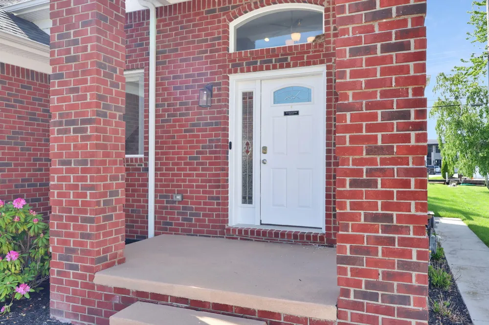 48484 Jefferson Avenue New Baltimore, MI 48047