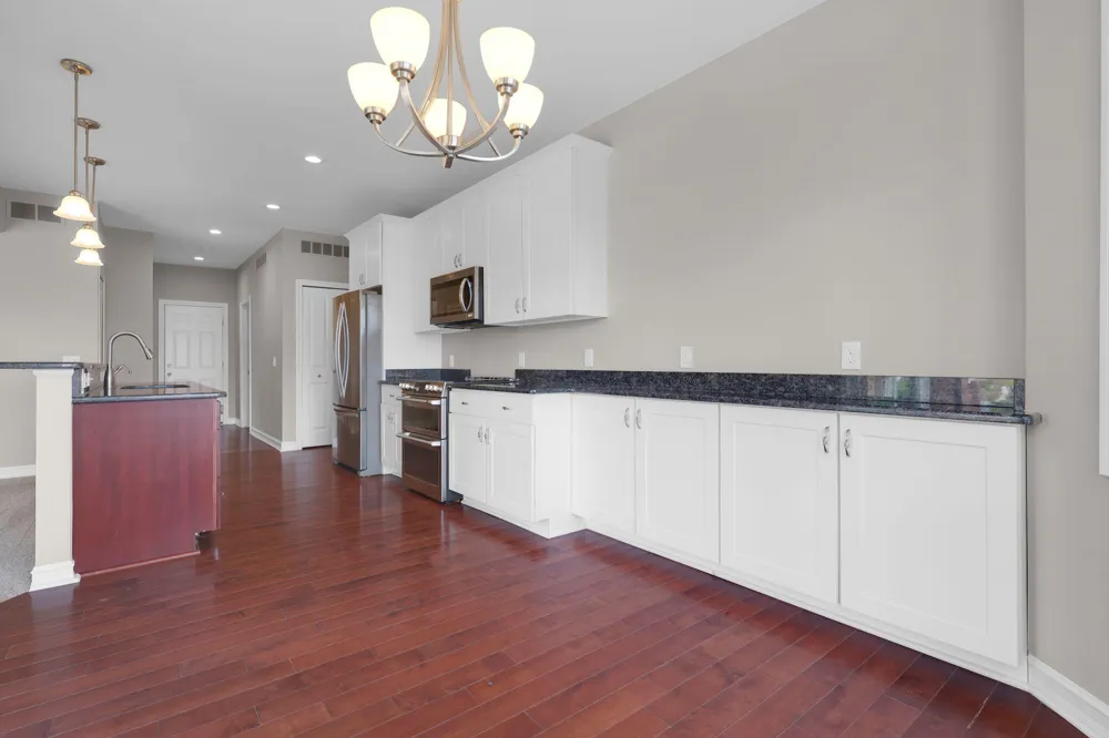 48484 Jefferson Avenue New Baltimore, MI 48047