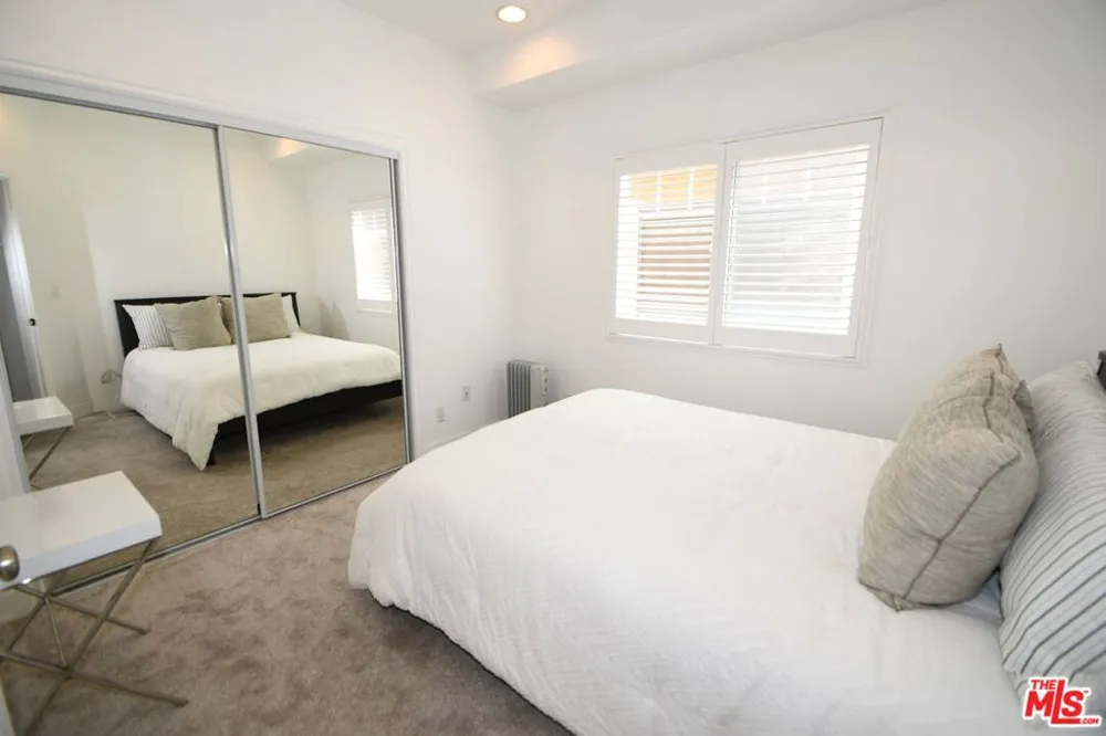 2516 Gates Avenue #B Redondo Beach, CA 90278