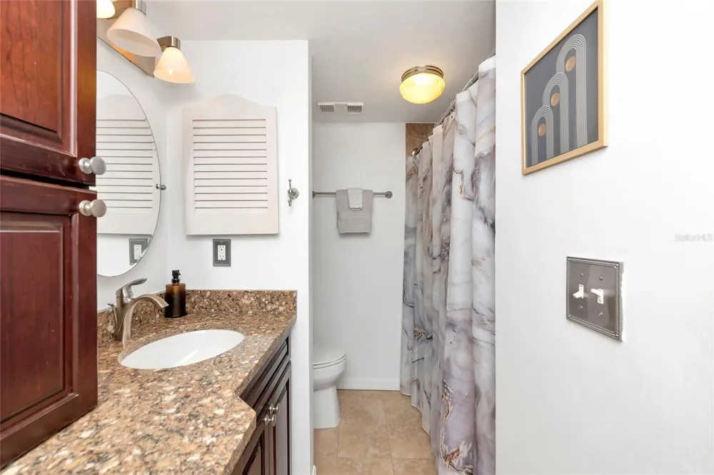 910 GOLDEN BEACH BOULEVARD #202 Venice, FL 34285
