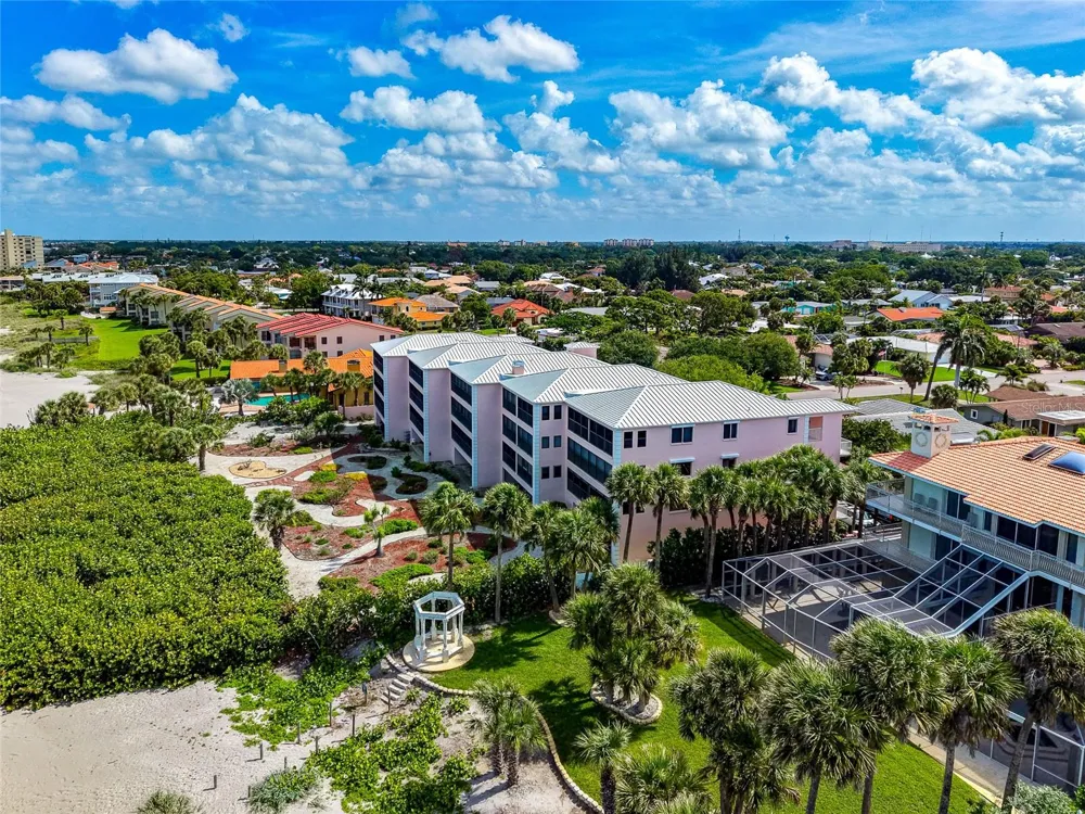 910 GOLDEN BEACH BOULEVARD #202 Venice, FL 34285