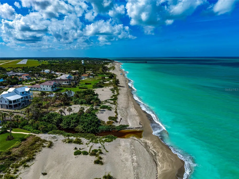 910 GOLDEN BEACH BOULEVARD #202 Venice, FL 34285