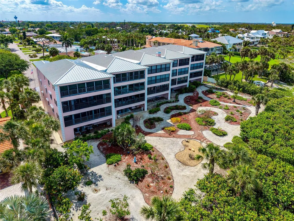 910 GOLDEN BEACH BOULEVARD #202 Venice, FL 34285