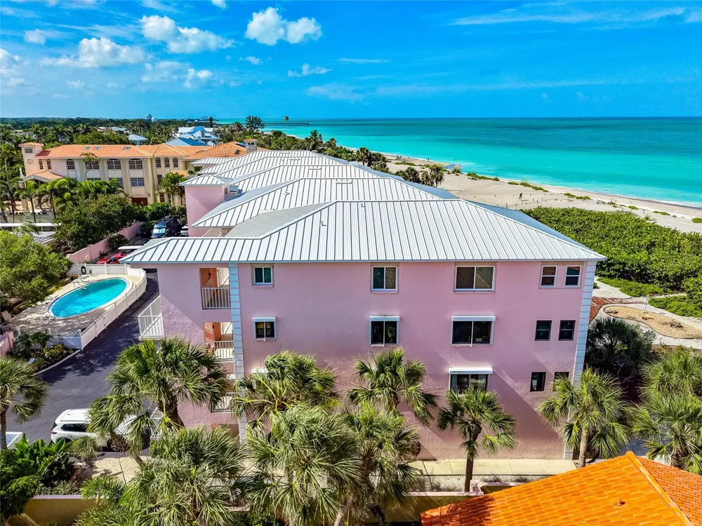 910 GOLDEN BEACH BOULEVARD #202 Venice, FL 34285
