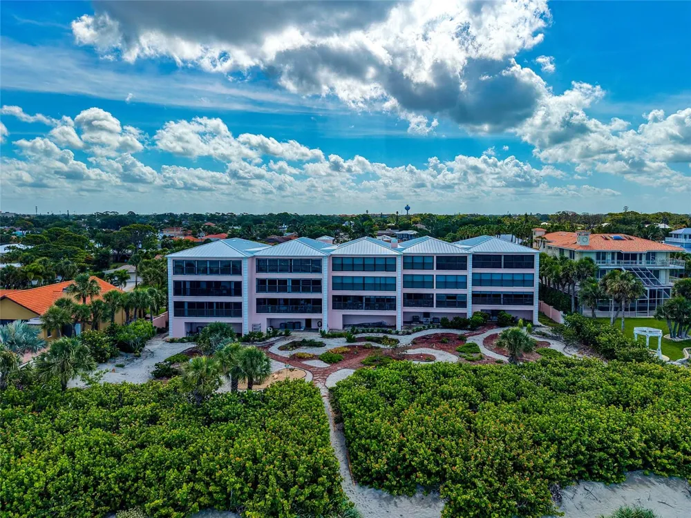 910 GOLDEN BEACH BOULEVARD #202 Venice, FL 34285