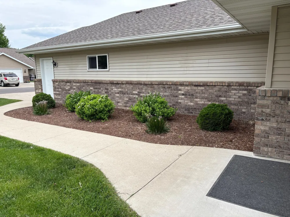 307 Aspenwood Drive Redwood Falls, MN 56283