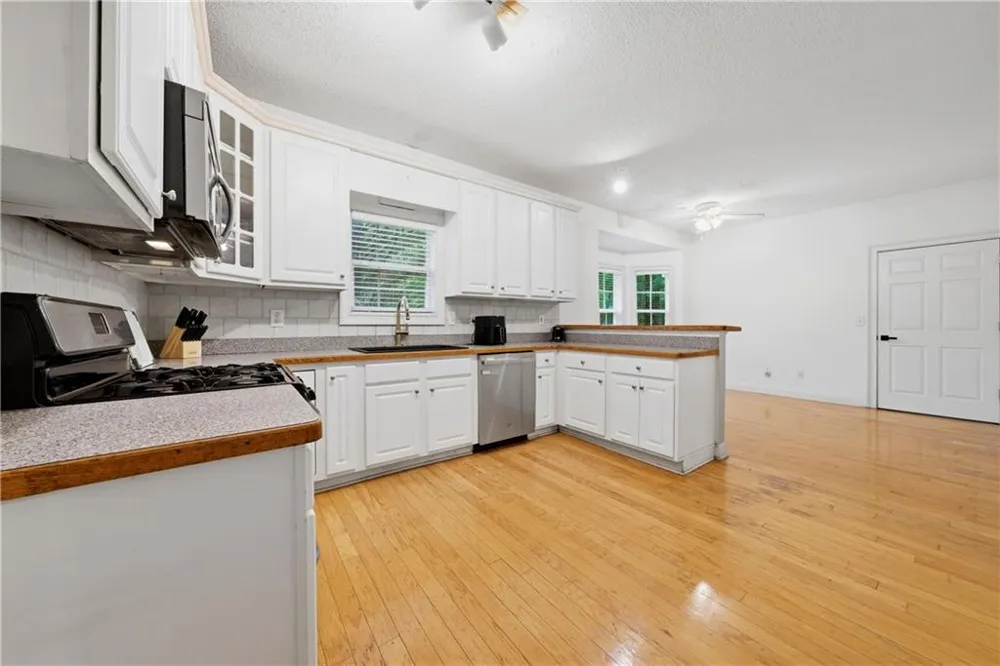 359 Cannongate Road Sharpsburg, GA 30277