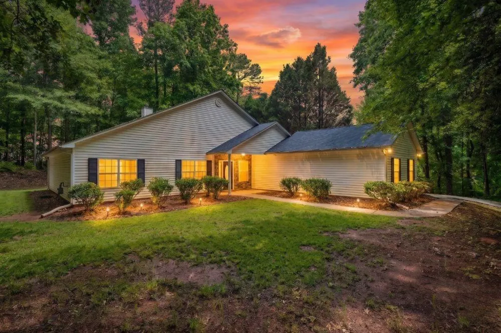 359 Cannongate Road Sharpsburg, GA 30277
