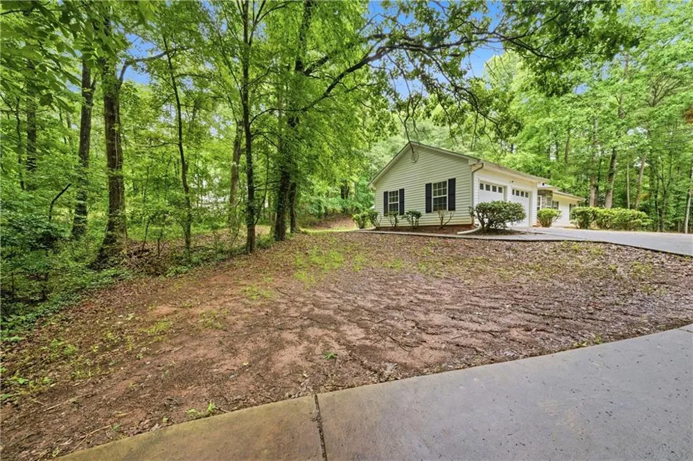 359 Cannongate Road Sharpsburg, GA 30277