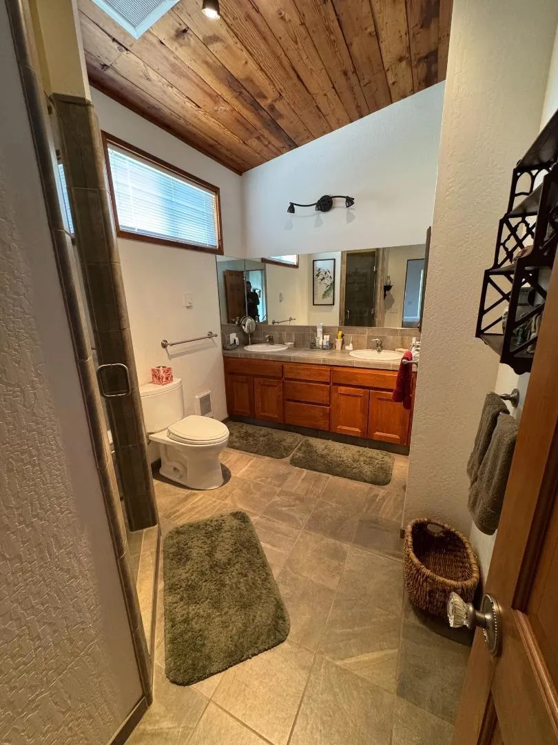 2251 Folendorf Road Murphys, CA 95247