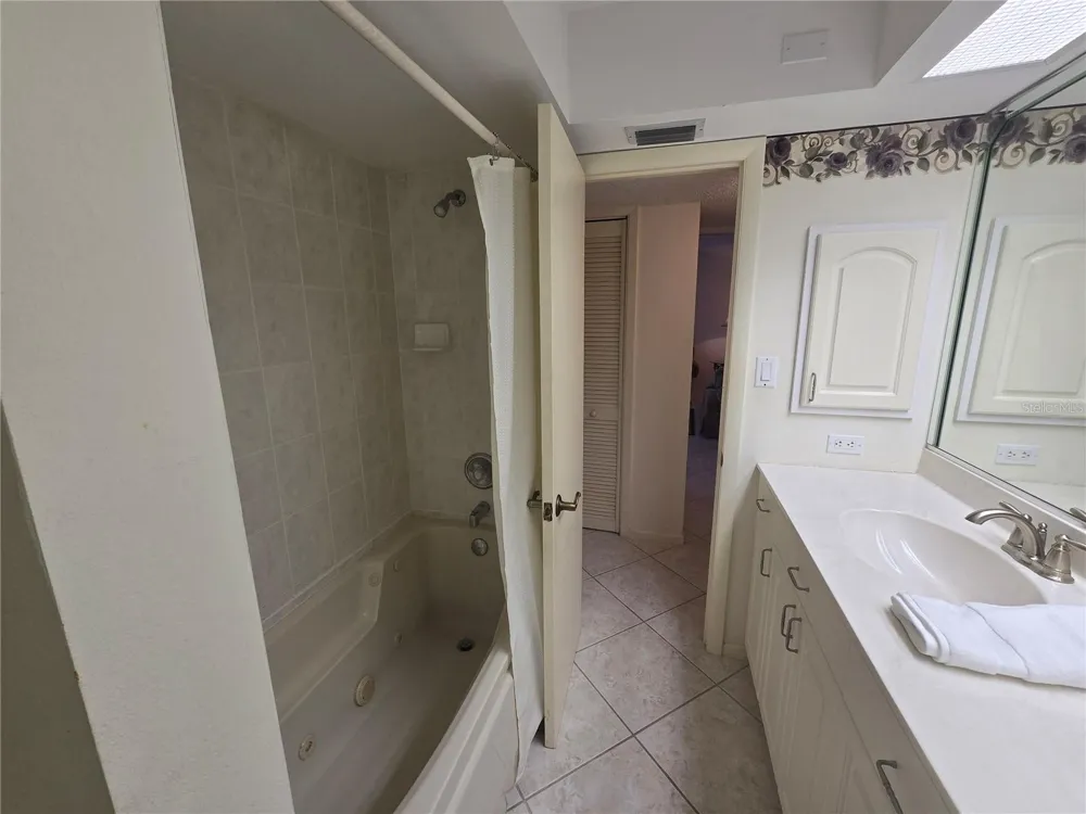 450 GULF OF MEXICO DRIVE #303 Longboat Key, FL 34228