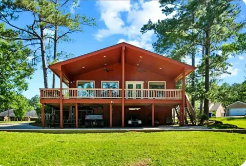 156 Cove Lane
