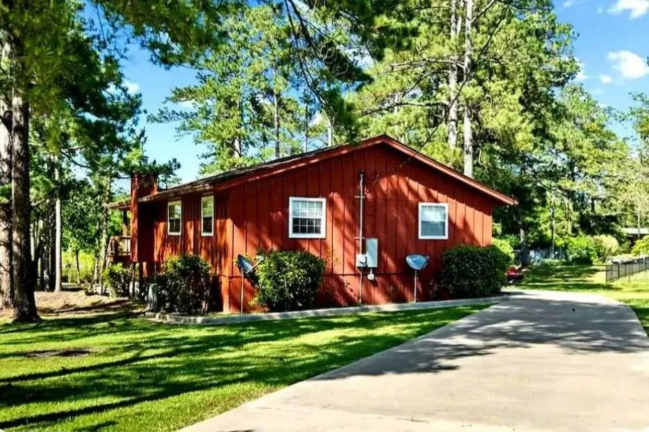 156 Cove Lane Brookeland, TX 75931
