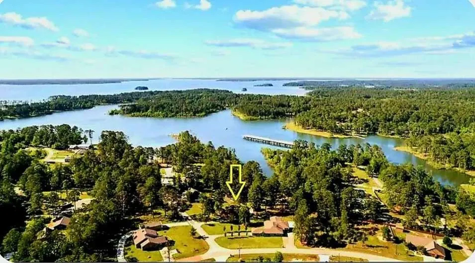 156 Cove Lane Brookeland, TX 75931