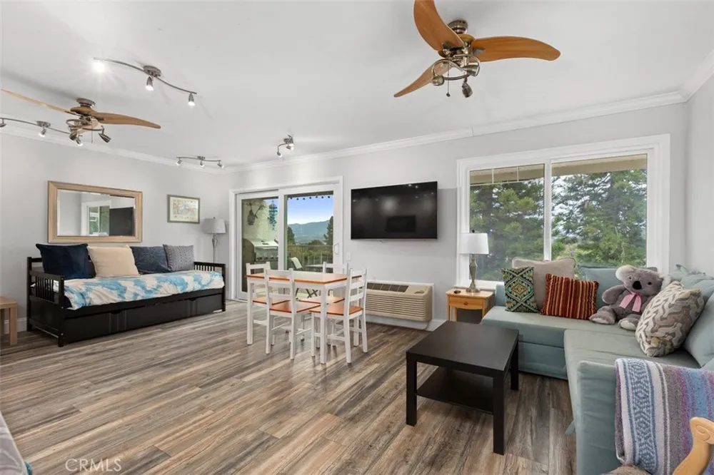 3365 Punta Alta #3F Laguna Woods, CA 92637