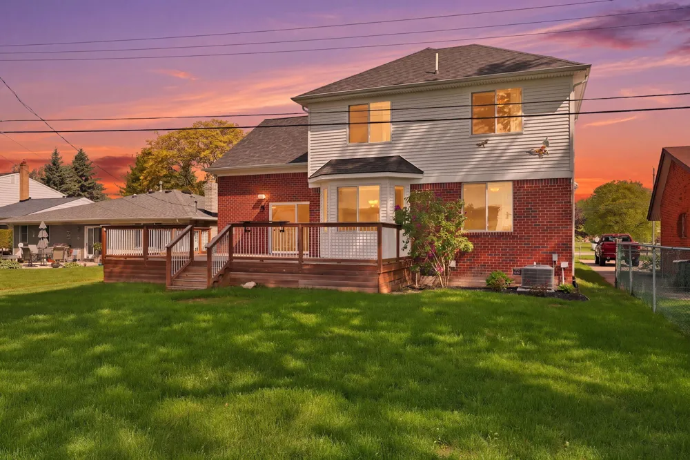 48484 Jefferson Avenue Chesterfield Township, MI 48047