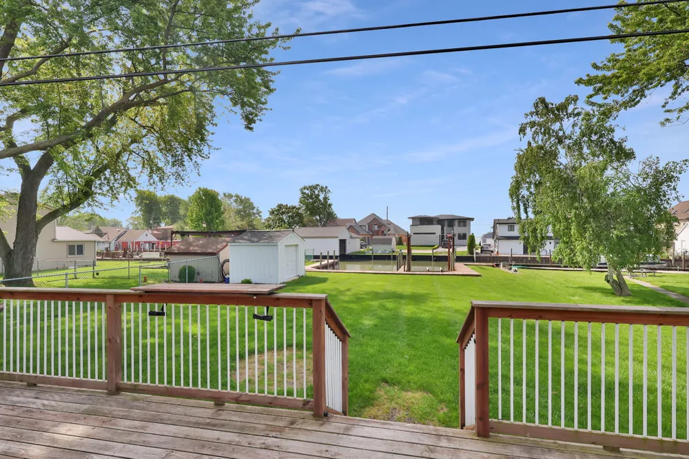 48484 Jefferson Avenue Chesterfield Township, MI 48047