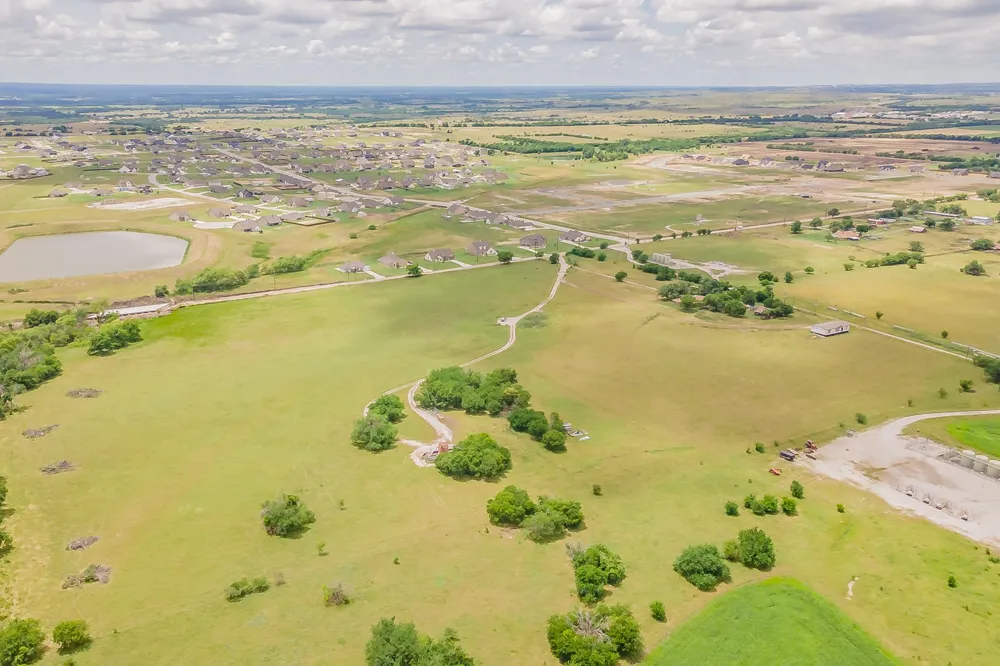 1174 Pioneer Road New Fairview, TX 76078