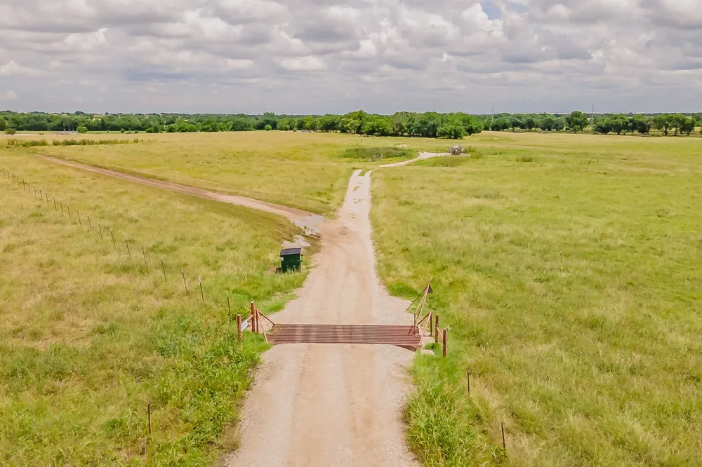 1174 Pioneer Road New Fairview, TX 76078