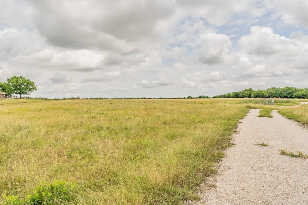 1174 Pioneer Road New Fairview, TX 76078