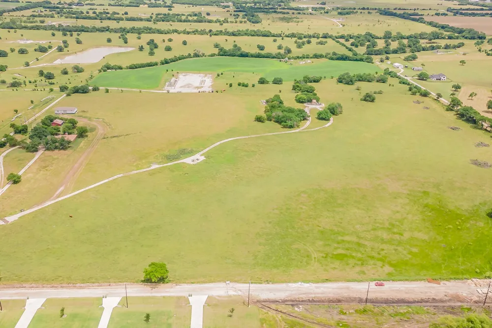 1174 Pioneer Road New Fairview, TX 76078