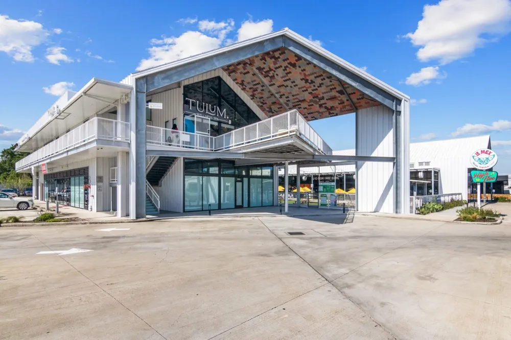 2806 Versailles Oak Lane Houston, TX 77092