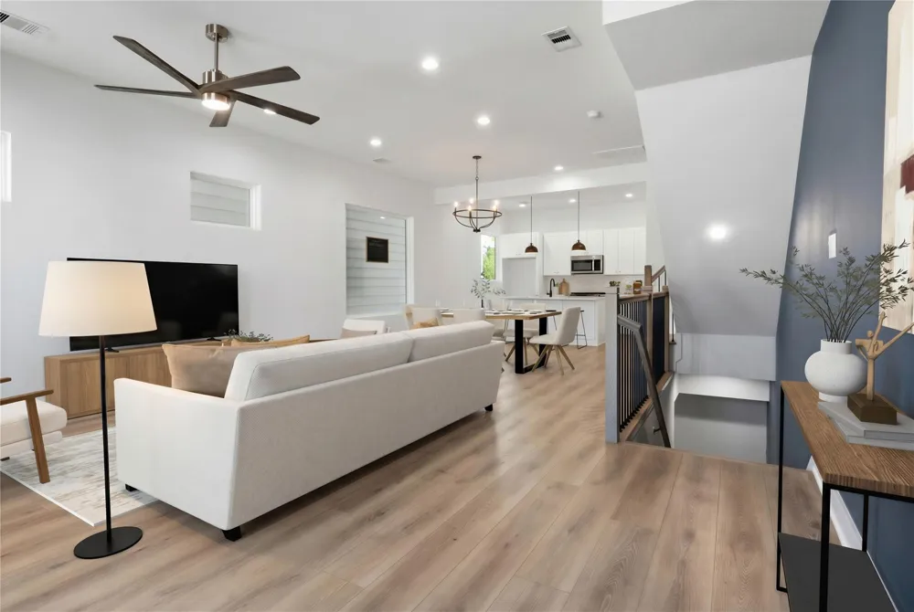 2806 Versailles Oak Lane Houston, TX 77092