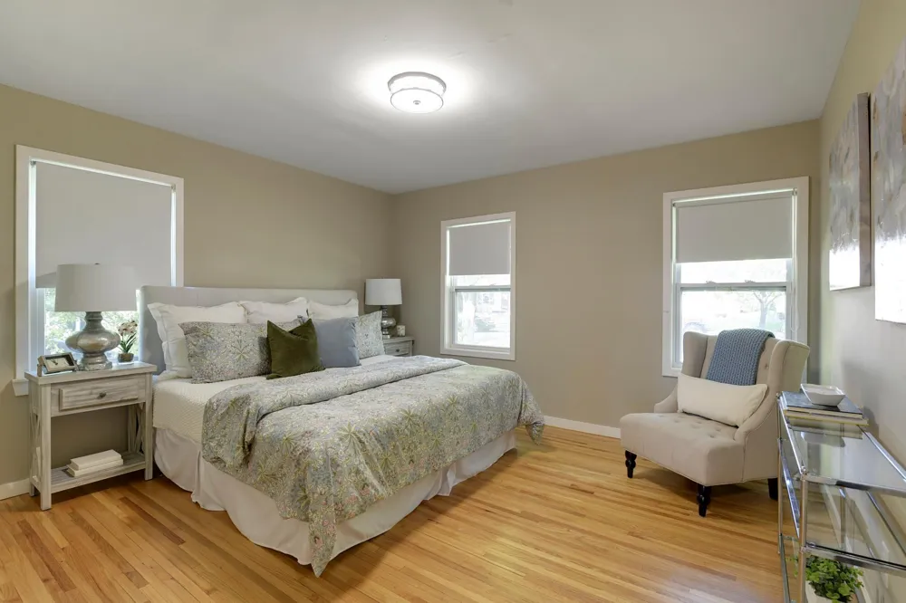 3435 Zenith Avenue Robbinsdale, MN 55422