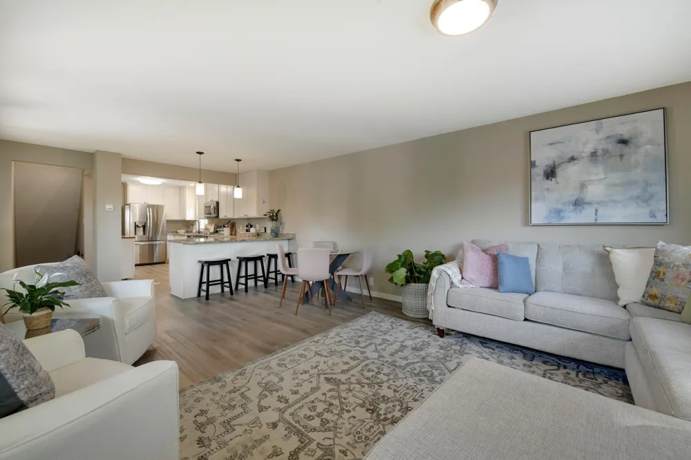 3435 Zenith Avenue Robbinsdale, MN 55422