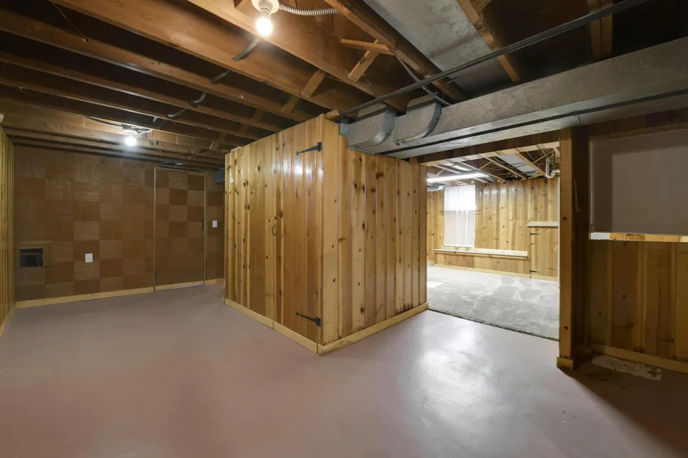 3435 Zenith Avenue Robbinsdale, MN 55422