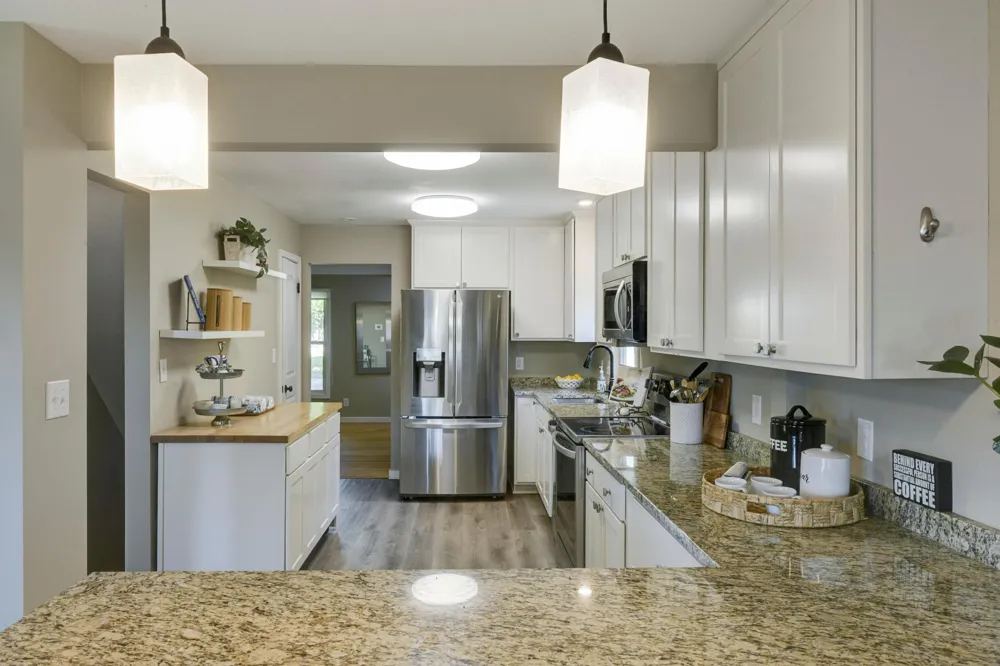 3435 Zenith Avenue Robbinsdale, MN 55422
